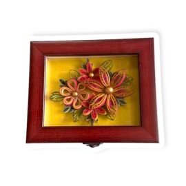 Quilled box
